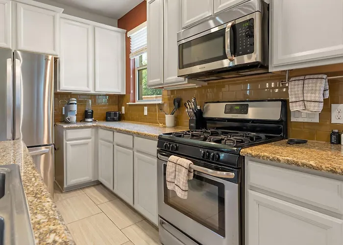 3br 12 Mins To Kalahari Bbq & Private Patio * Round Rock