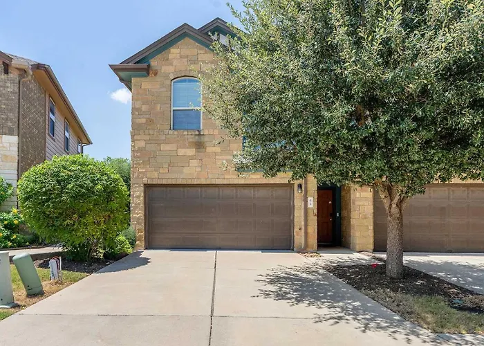 3br 12 Mins To Kalahari Bbq & Private Patio Holiday home Round Rock